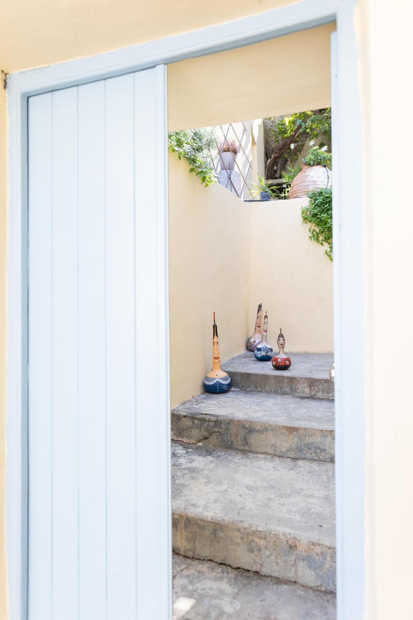 Theros Cottage نافبليو المظهر الخارجي الصورة