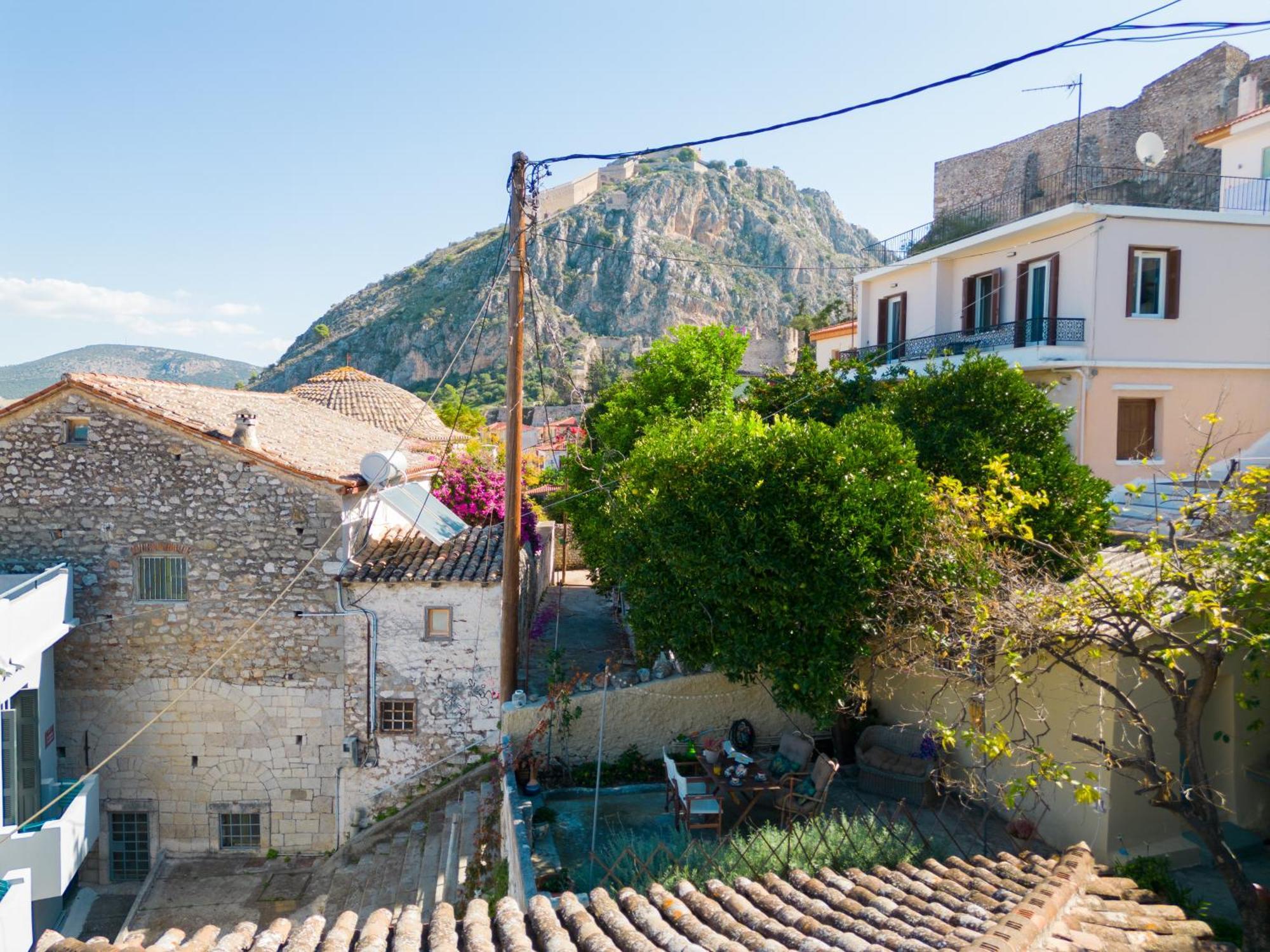 Theros Cottage نافبليو المظهر الخارجي الصورة